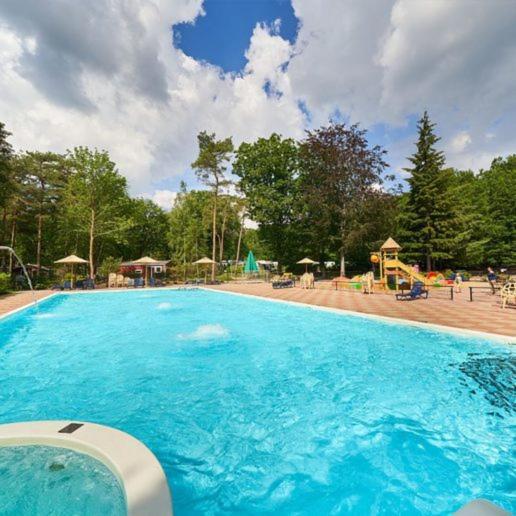 הוילה ביקברחן Chalet Wanama. Gelegen Op Het Vakantiepark Het Lierderholt Op De Veluwe. מראה חיצוני תמונה