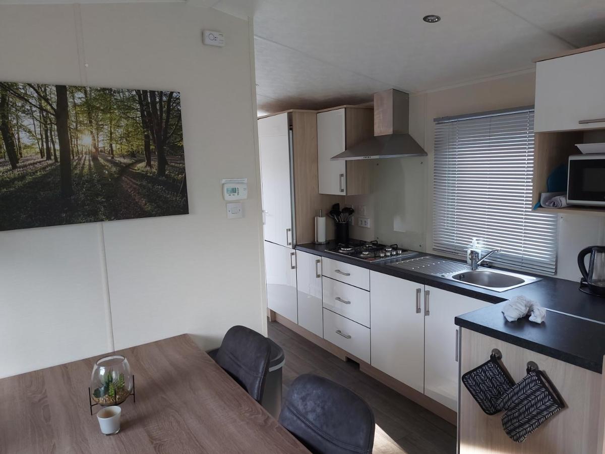 הוילה ביקברחן Chalet Wanama. Gelegen Op Het Vakantiepark Het Lierderholt Op De Veluwe. מראה חיצוני תמונה