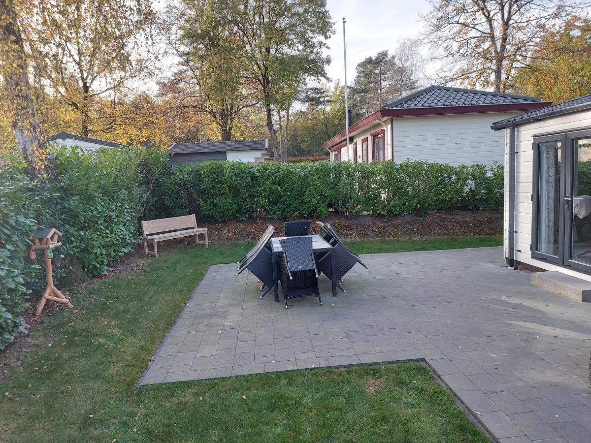 הוילה ביקברחן Chalet Wanama. Gelegen Op Het Vakantiepark Het Lierderholt Op De Veluwe. מראה חיצוני תמונה